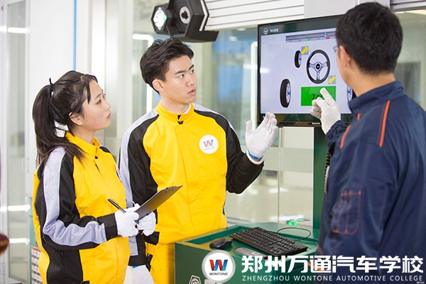 聚焦“兩會”，解讀汽車行業(yè)發(fā)展新動力